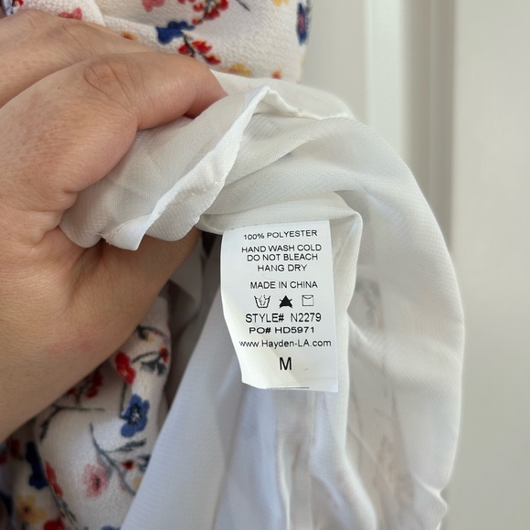 Hayden Los Angeles Floral Tiered Maxi Dress Boho V-Neck Flutter Sleeve Sz M - Picture 4 of 6